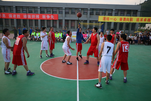 黄陵公司成功承办“黄陵华山杯”第一届职工篮球赛