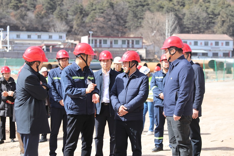 陕煤集团副总经理杜平到黄陵新材公司开展安全生产及消防安全检查